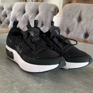 Woman's Nike Air Max Dia Winter